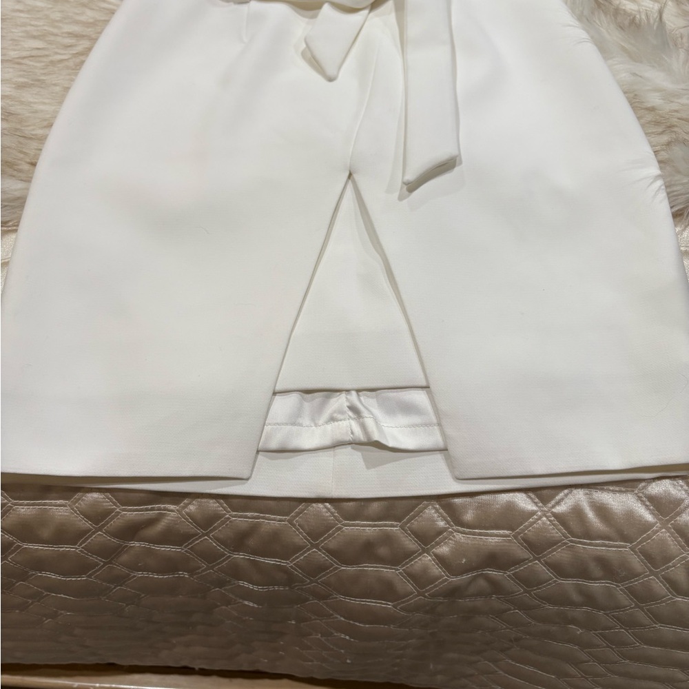 White House Black Market Elegant White Skirt
